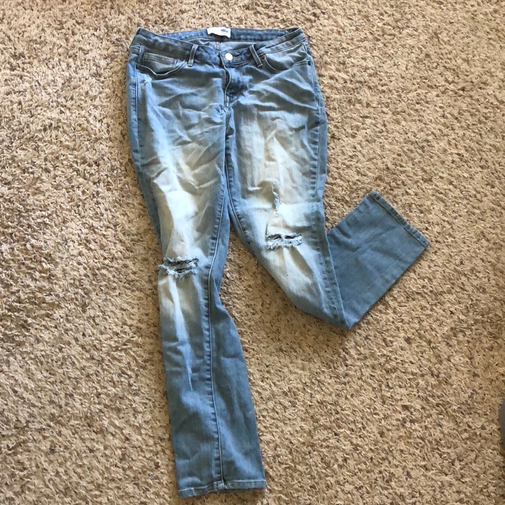 Straight leg distressed jeans